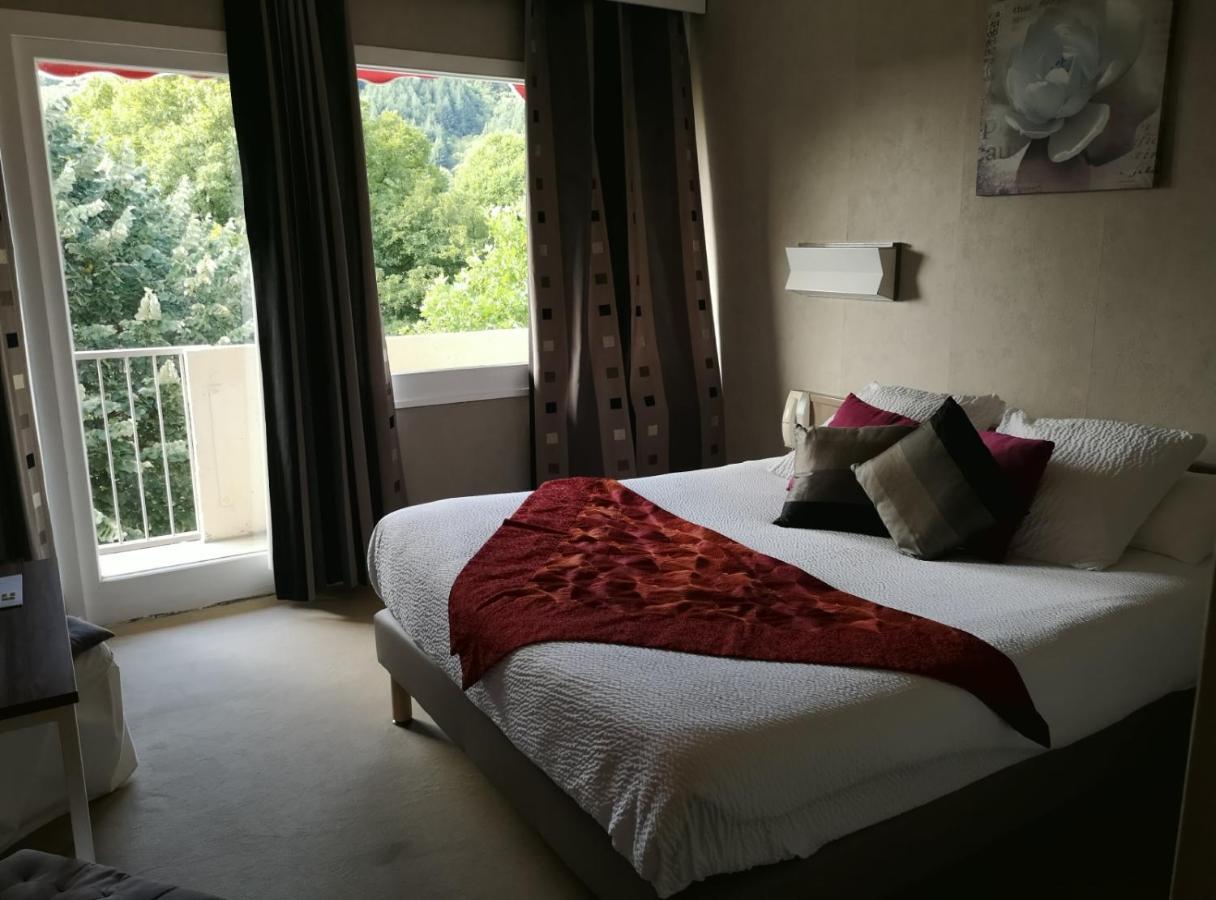 Logis Hotel-Restaurant Le Tanargue Valgorge Esterno foto